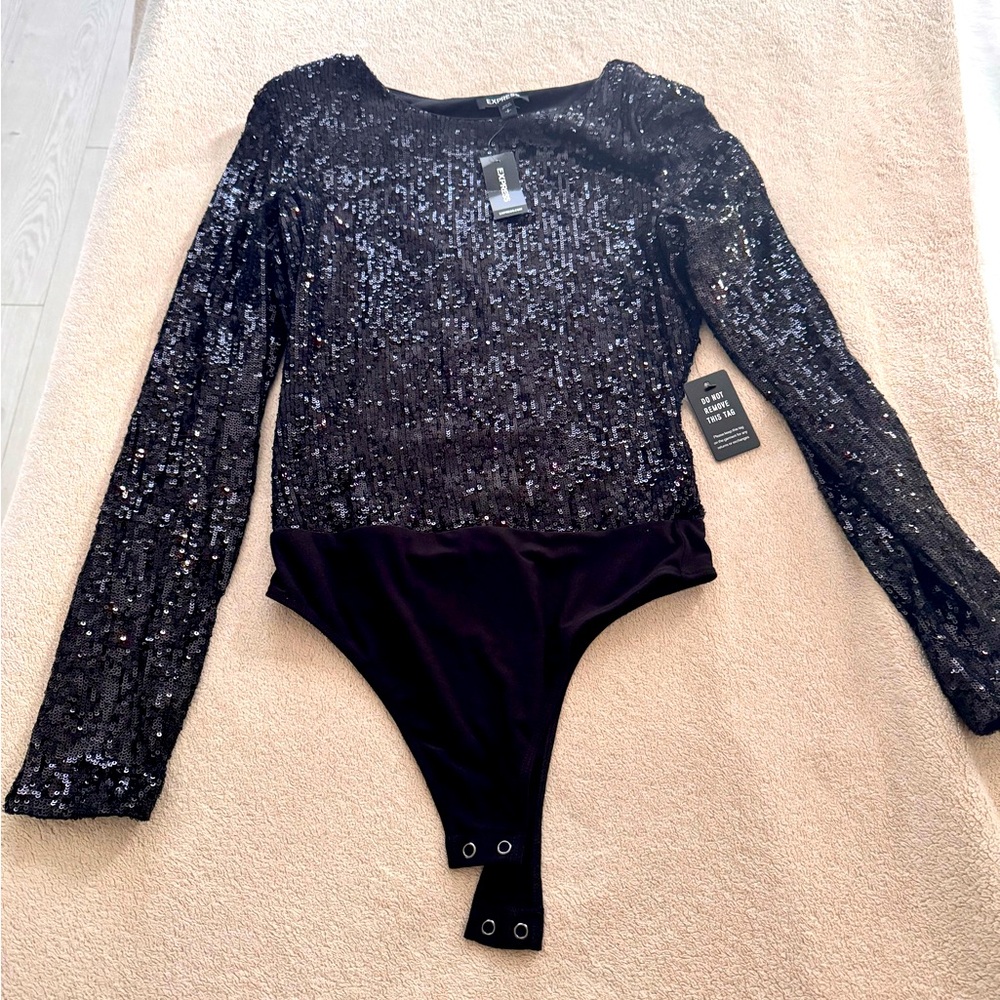 Express body sparkling size small sequins top